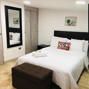 Apartamento Hermoso En El Corazon De Laureles, Medellín